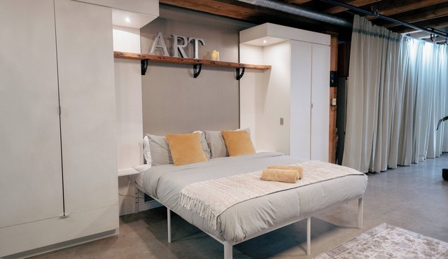 Boho Loft Gastown artist studio