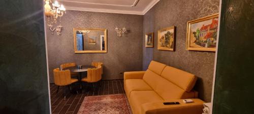 Borgo Boutique Home near Rome