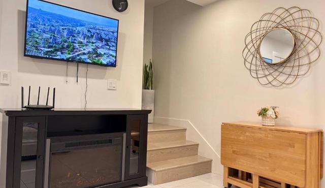 Brand New 2bedroom Suite with Parking