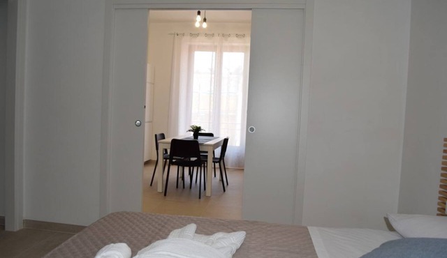 Brand new apartment and strategically located.
