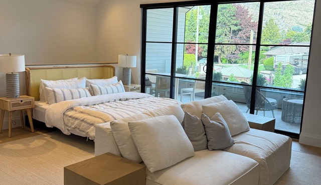 Bright Beach Studio – Steps from Ocean Access | King Bed + Patio