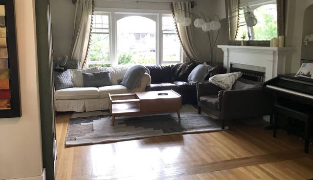 Bright open 2 Bdrm in the best location in Kitsilano