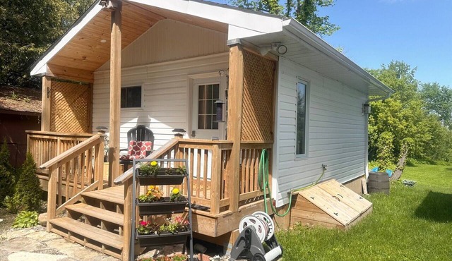 Cabin Peace Georgian Bay on Tay Trail, Pre-Summer May/June Save 20%