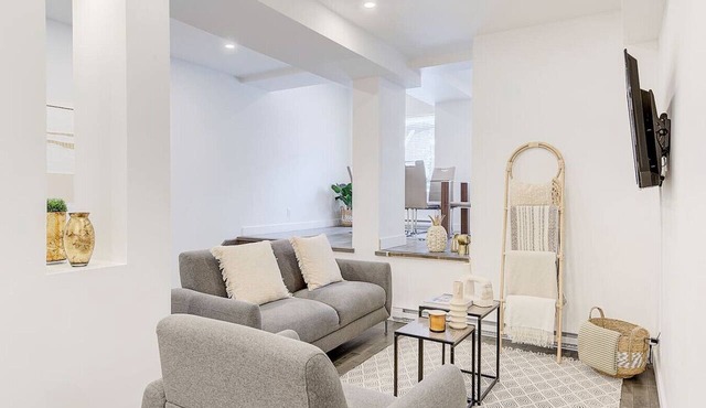 Calme appartement Plateau Mont-Royal , Parking Option