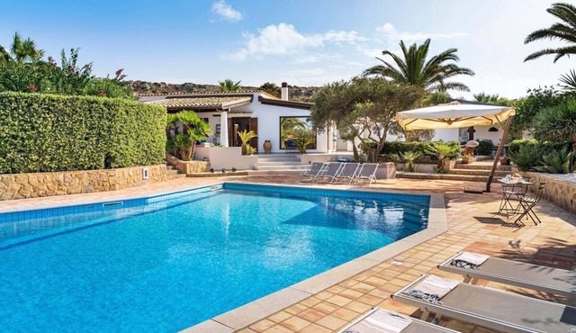 Camilla Canna - Three Bedroom Villa, Sleeps 6