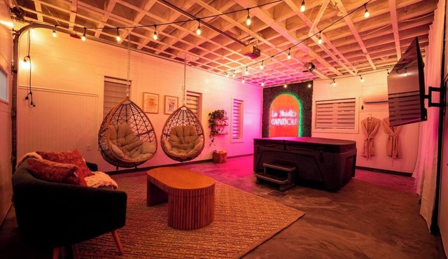 Caribou Studio with Sea View