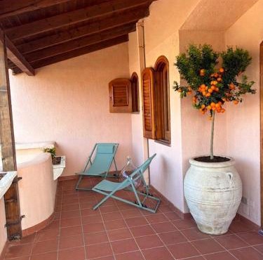Casa a Portorosa per famiglie con terrazza al mare