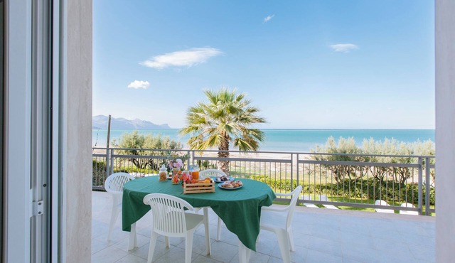 CASA IBISCUS 1 5 meters from the beach