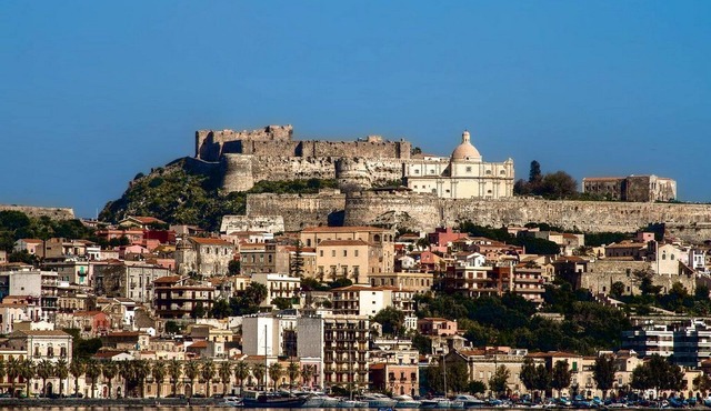 Casa Marina in the historic center of Milazzo