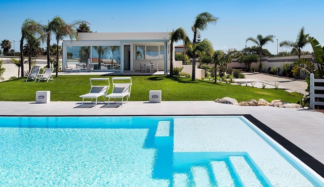 Casa Sunnshine with shared pool - My Rental Homes