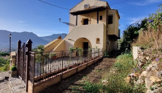 Casale di Sicilia for 3