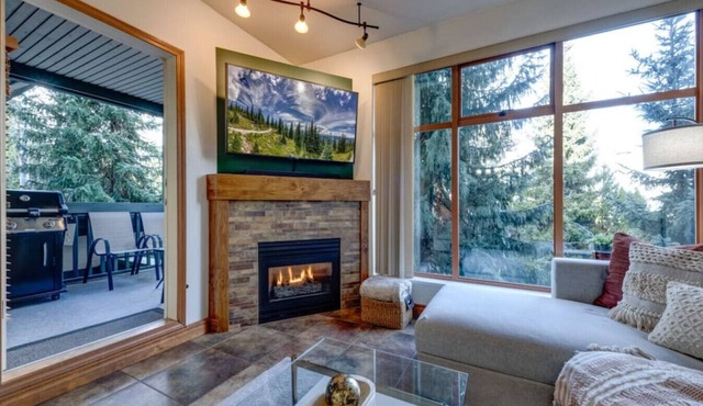 Central 2BR with Prime Amenities