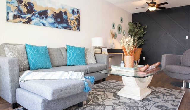 Central 3BR Getaway/Family-sized, Free Parking & AC/Near Downtown