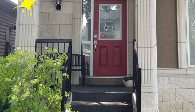 CENTRAL Modern | PRIVATE Bathroom | FREE Parking