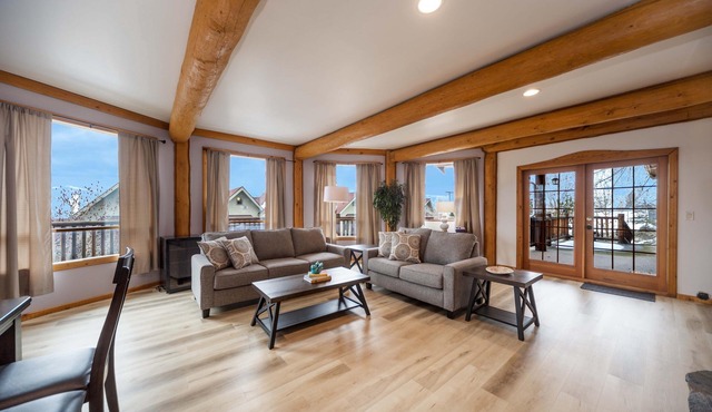 Chalet at Swan Lake