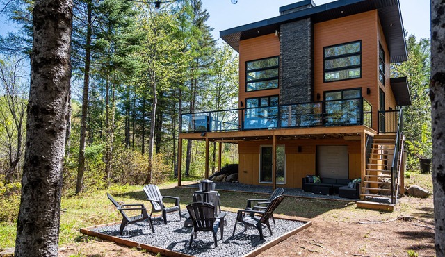 Chalet Natür | Waterfront | Hot Tub | Kayak Pedalo | Firepit | Private big land