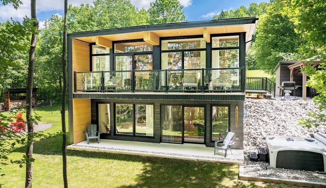 Chalet Mid-Century | Lakeside Joseph | Le Charlo