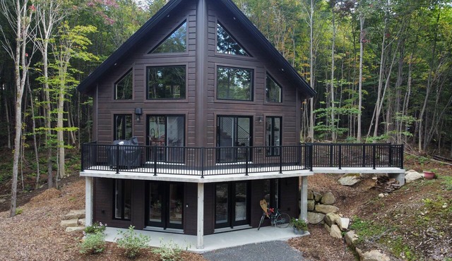 Charming cottage for rent in Saint-Adolphe-d'Howard