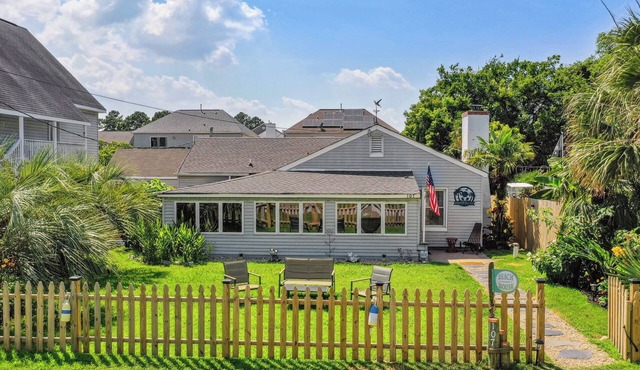 Charming 3-bedroom house with AC, WiFi in fantastic Hampton