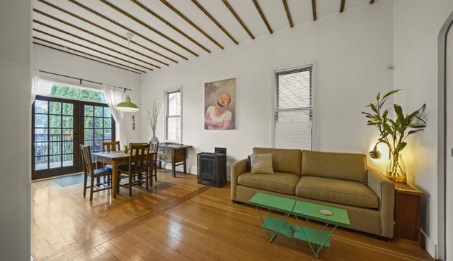 Charming Character-filled Heritage Home near DT