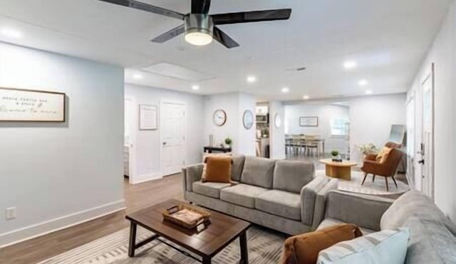 Charming Modern Cozy Home!