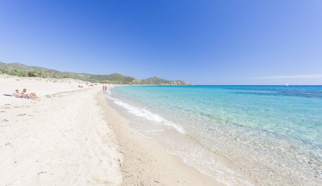 Charming villa 100 meters from the beach and an emerald sea.