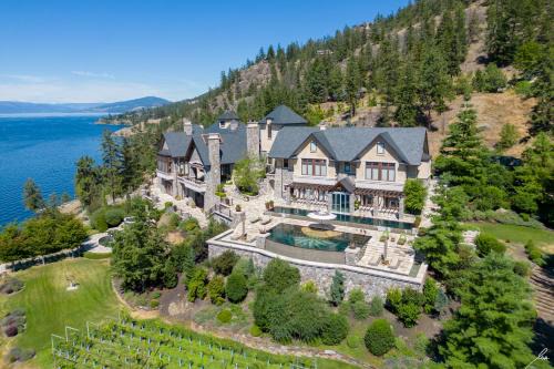 Chateau Okanagan