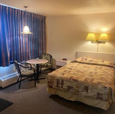Chinook Motel