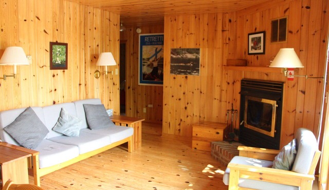 Classic 4 bedroom Pine Cottage
