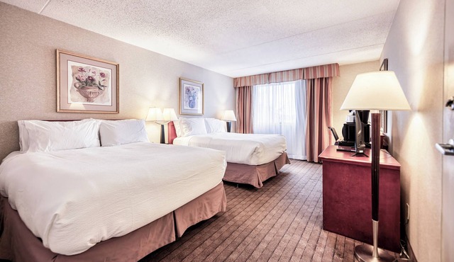 Comfort for Everyone at Amenida Residences : Spacious Two-Bed Rooms Await!