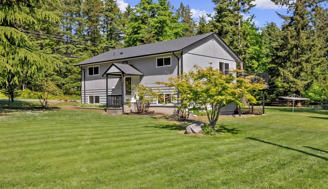 Comfortable Home in the Comox Valley