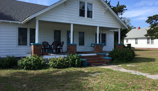 Core Sound Cottage in Atlantic, NC with Water View