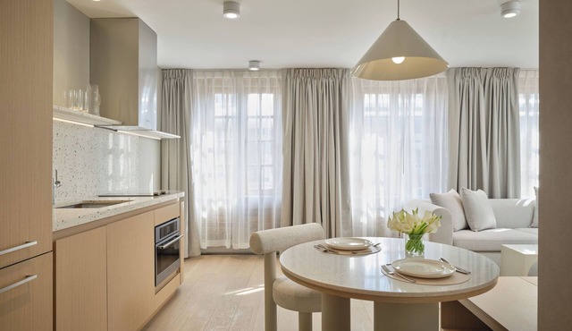 Corner Apartments