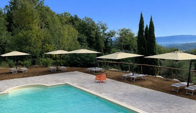 Cosy apartment for 4 guests with WIFI, pool, A/C