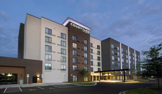 Courtyard by Marriott Charlotte Waverly