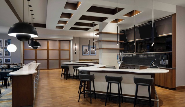 Courtyard by Marriott Montreal Airport