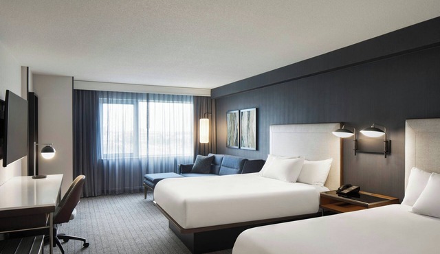 Courtyard by Marriott Montreal Airport