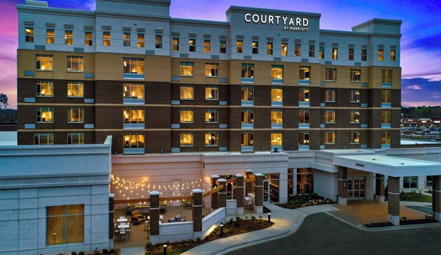 Courtyard by Marriott Raleigh Cary/Parkside Town Commons
