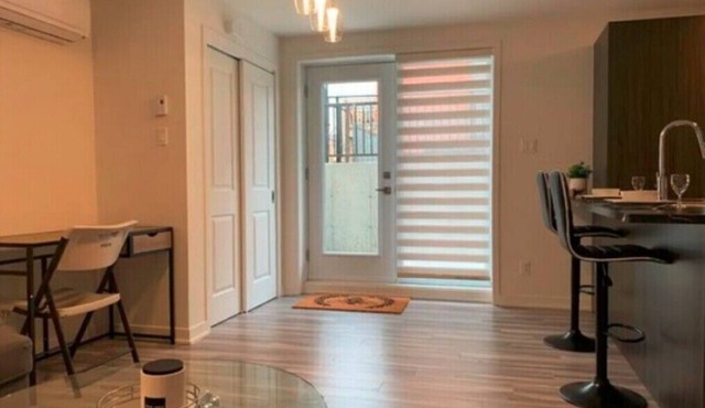 Cozy 1 BR Apt perfect for couple