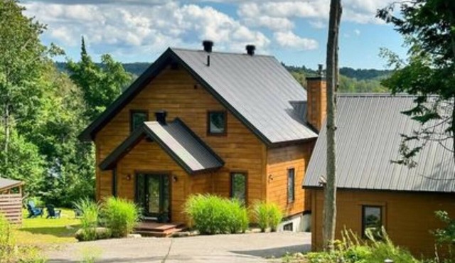Cozy 2-bedroom chalet in enjoyable Entrelacs with WiFi