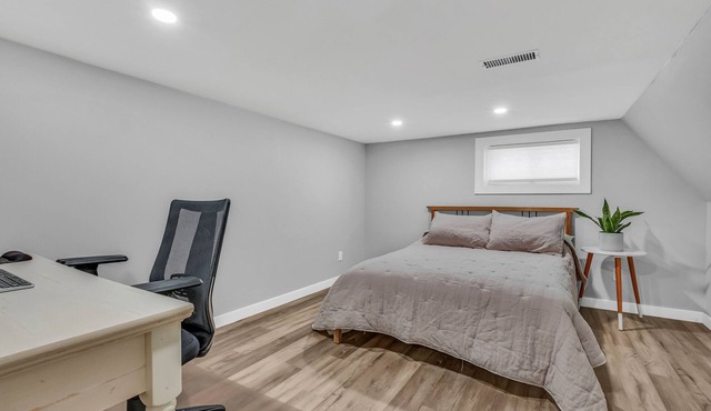 Cozy 4 BR Home in Cornwall