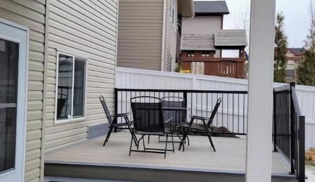 Cozy and Modern Suite - Your Home Away from Home!