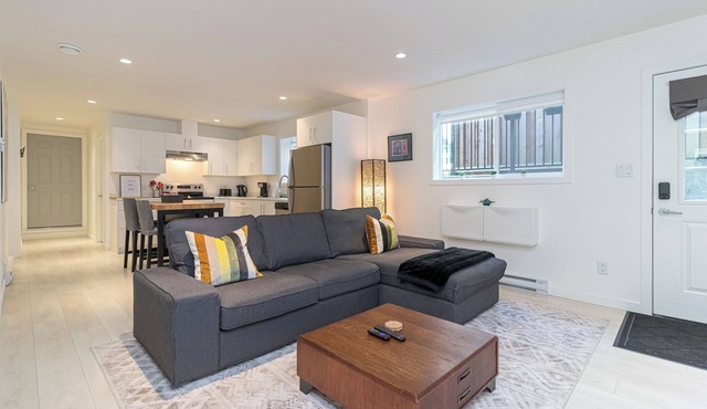 Cozy and spacious home-away-from-home just 25 minutes from downtown Victoria!
