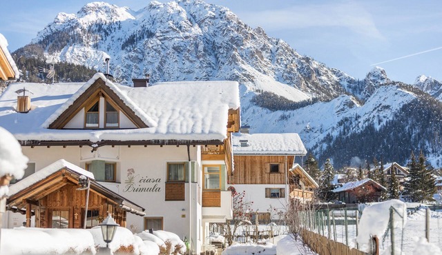 Cozy “Appartamento 1” close to Cable Cars and Ski Lifts with Wi-Fi