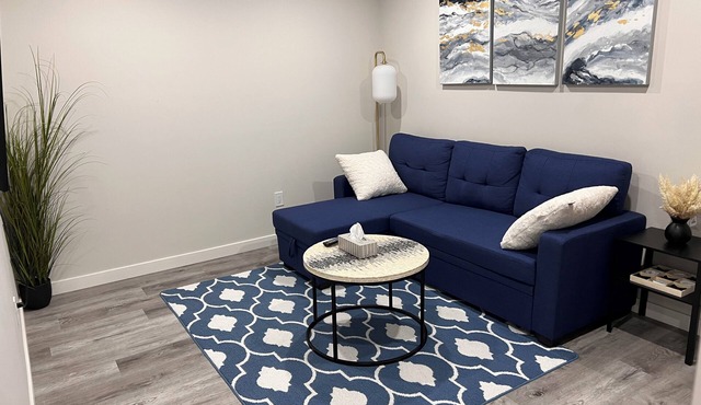 Cozy basement suite in Elerslie .