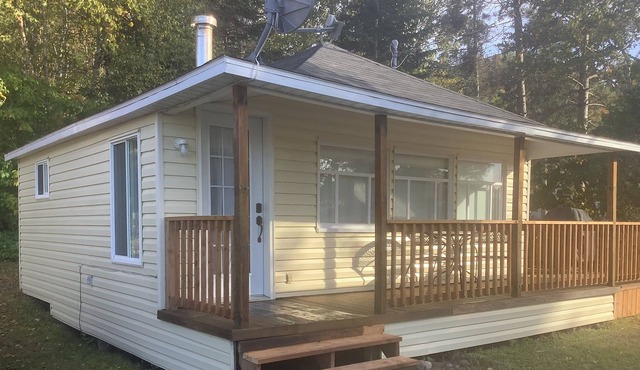 Cozy cottage by the sea in St-Simon-de-Rimouski