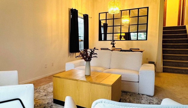 Cozy Haven 1 Bedroom Only with 2 Double Beds with lots of amenities!