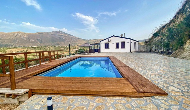 Cozy home in Castellammare del Golf