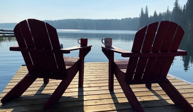 Cozy Lakefront Cabin on Sheridan Lake