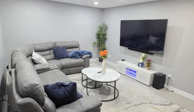 Cozy New 2BR Suite Retreat